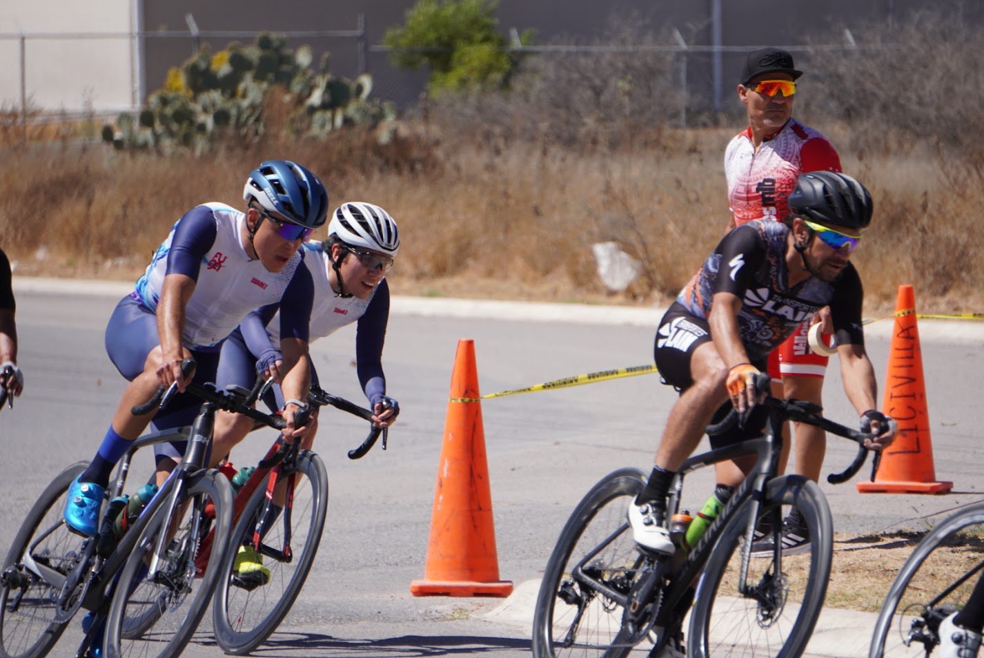 Ciclistas entrentnado en SLP