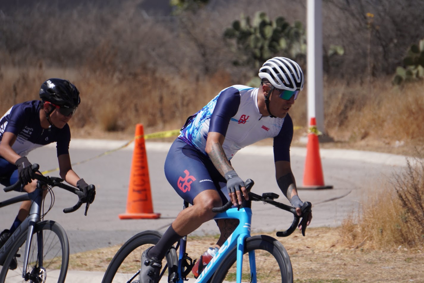 Ciclistas entrentnado en SLP